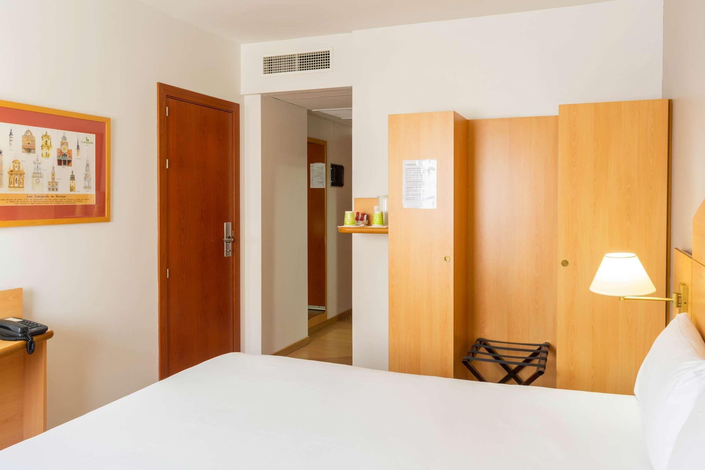 Travelodge Madrid Alcalá de Henares Extérieur photo