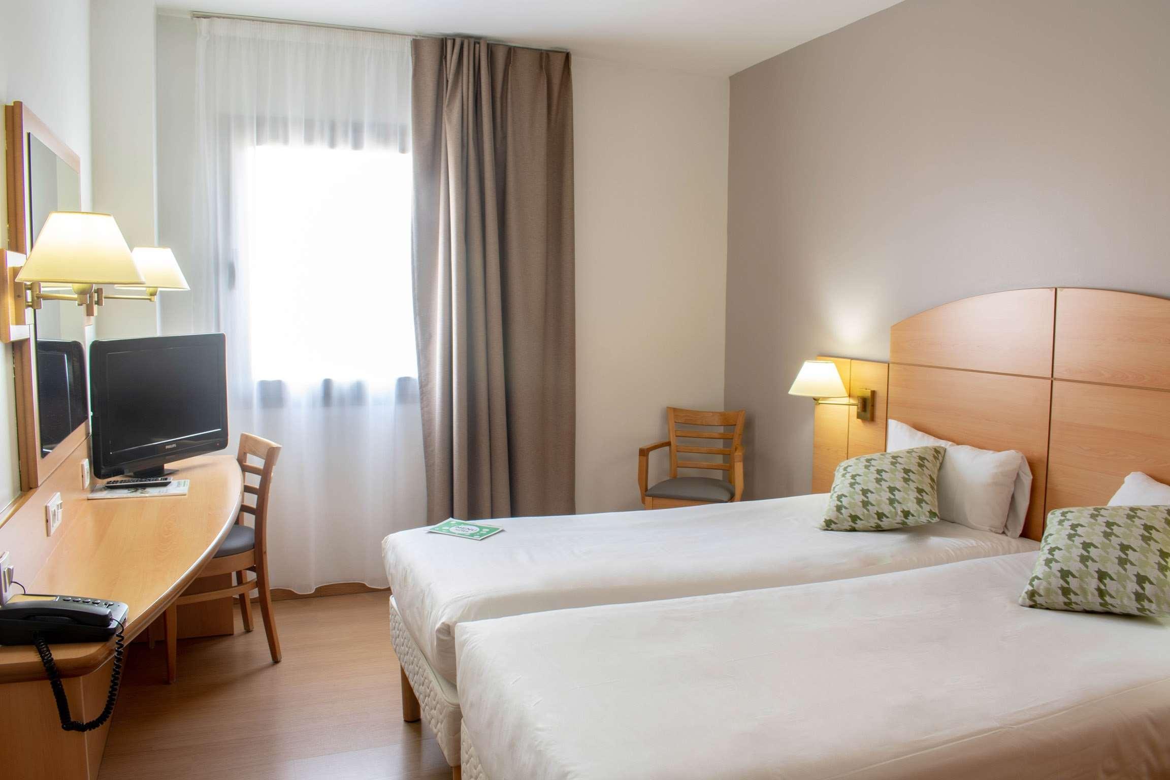 Travelodge Madrid Alcalá de Henares Extérieur photo
