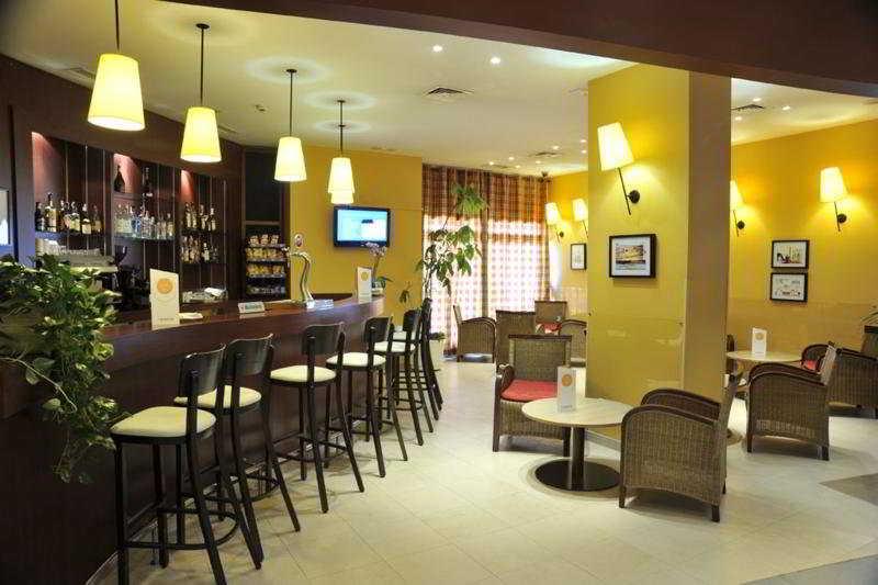 Travelodge Madrid Alcalá de Henares Extérieur photo