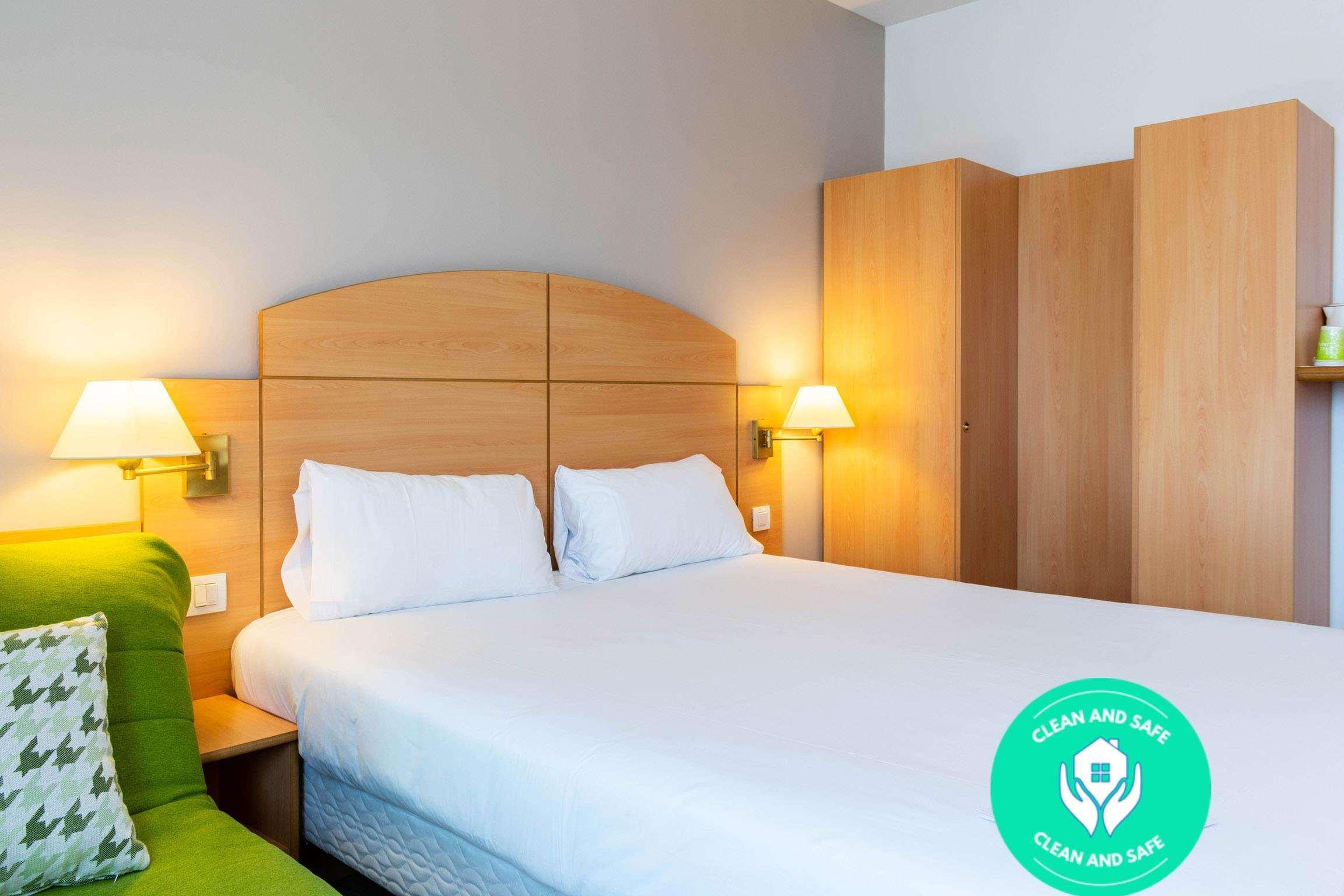 Travelodge Madrid Alcalá de Henares Extérieur photo