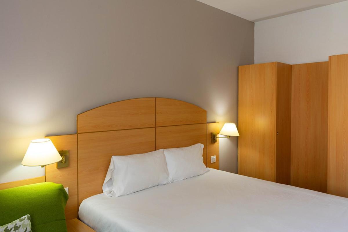 Travelodge Madrid Alcalá de Henares Extérieur photo