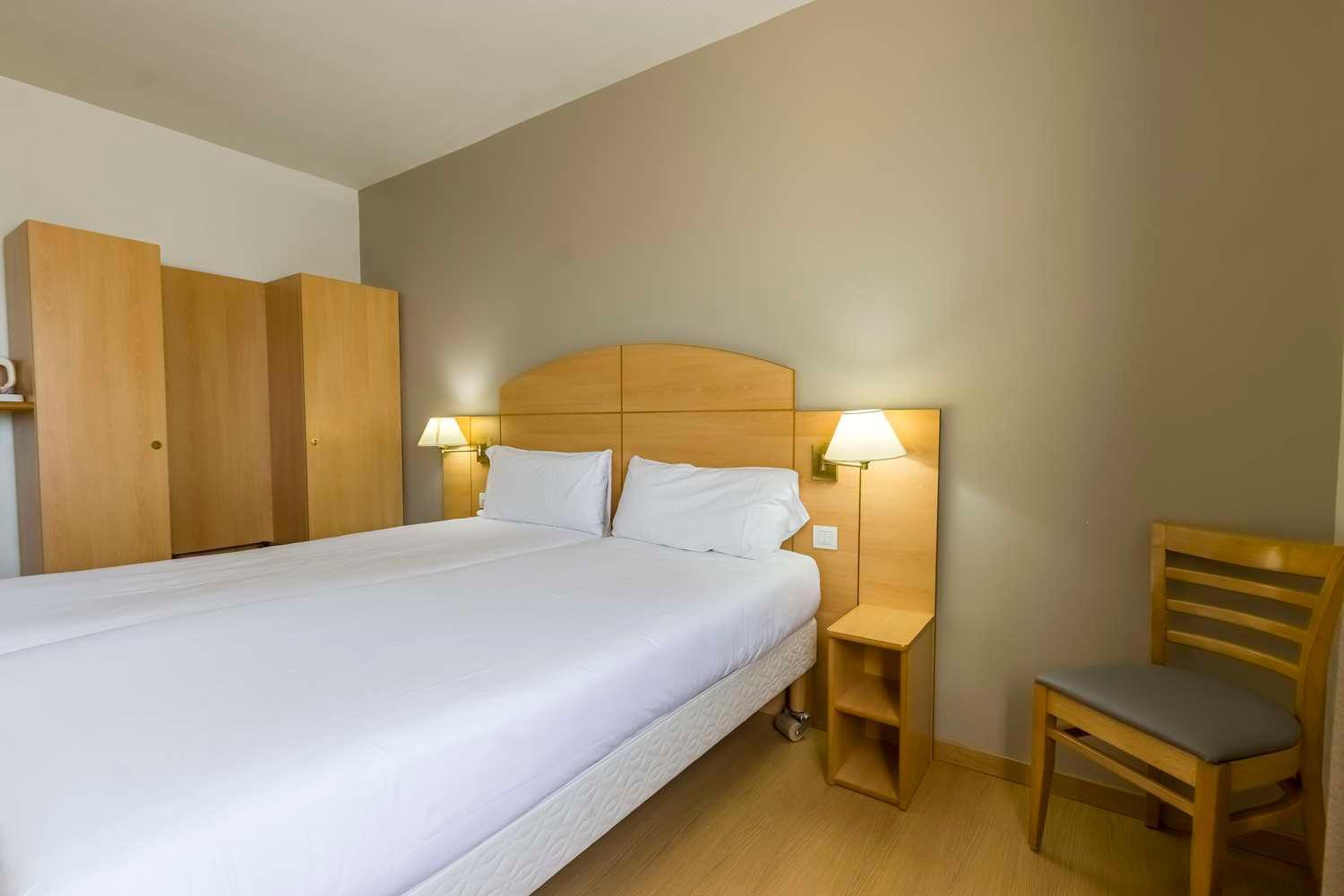 Travelodge Madrid Alcalá de Henares Extérieur photo