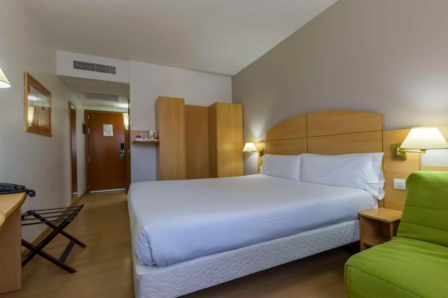 Travelodge Madrid Alcalá de Henares Extérieur photo